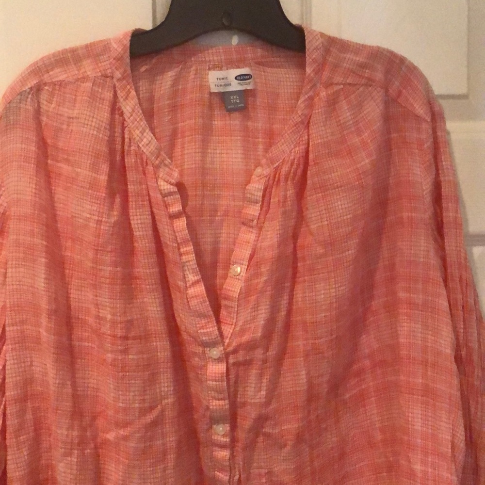 Lightweight long sleeve tunic